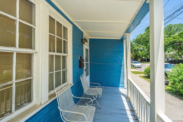 200 Fishburne St, Charleston, SC 29403 - view of wooden porch