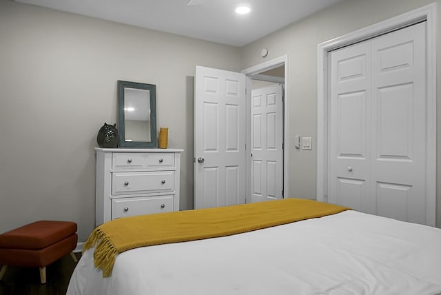 bedroom featuring a closet