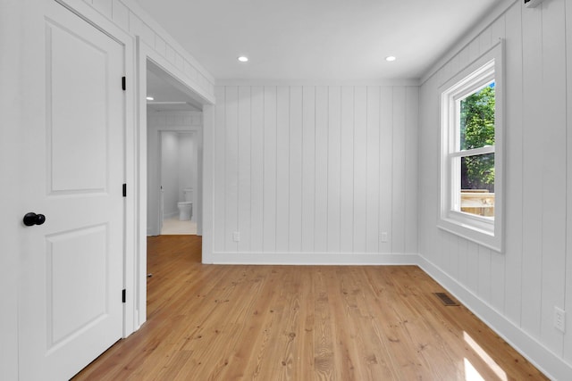 empty room featuring light hardwood / wood-style floors