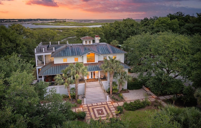 view of aerial view at dusk