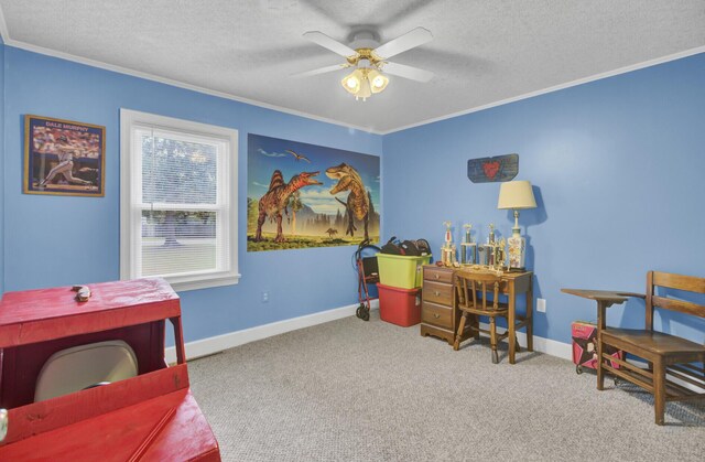 dining space featuring a textured ceiling, light hardwood / wood-style floors, ornamental molding, and ceiling fan