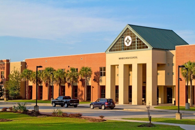 view of building exterior