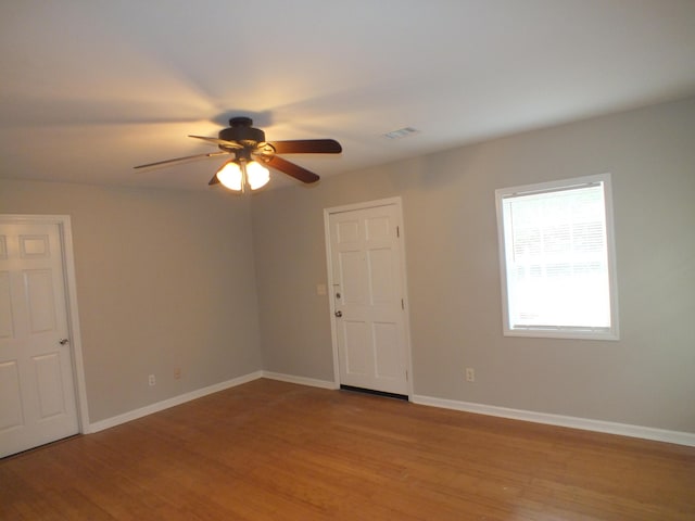418 Meritta Ave, Beaufort, SC 29902 - unfurnished room featuring ceiling fan, light wood-style flooring, and baseboards