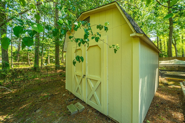 view of outbuilding