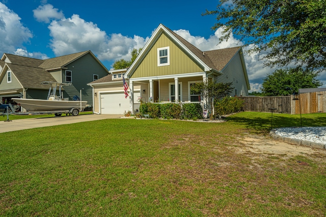 view of front of property with a front lawn and covered porch