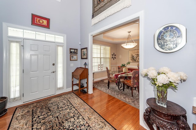 477 Commonwealth Rd, Mount Pleasant, SC 29466 - entrance foyer with wood finished floors and baseboards