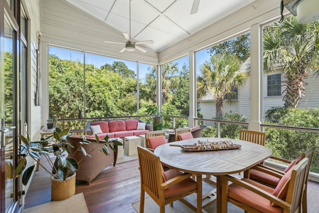 sunroom / solarium with ceiling fan