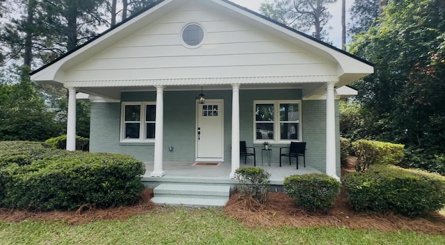 217 Quaker Rd, Saint George, SC 29477 - view of front of home with a porch