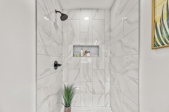 217 Quaker Rd, Saint George, SC 29477 - bathroom with tiled shower