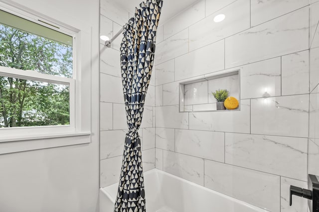 217 Quaker Rd, Saint George, SC 29477 - full bathroom with healthy amount of natural light and shower / bath combination with curtain