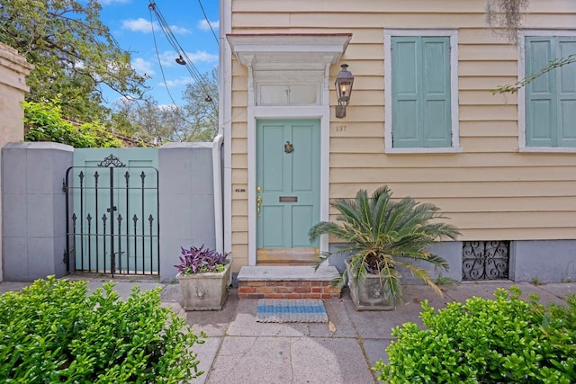 197 Coming St, Charleston, SC 29403 - entrance to property featuring a gate