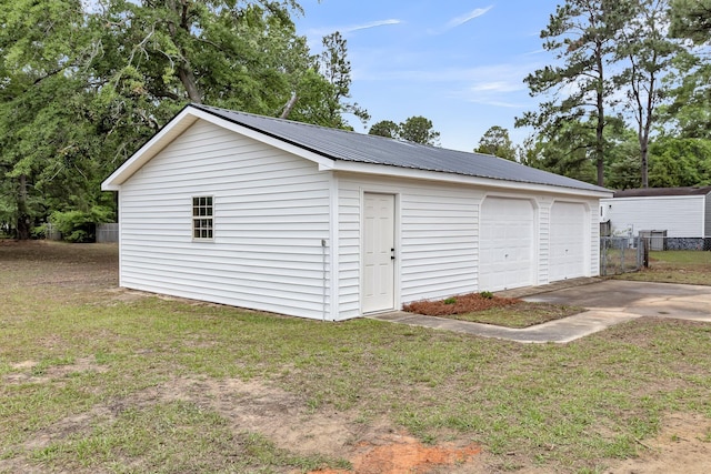 119 Silver King Ave, Cross, SC 29436 - detached garage featuring fence