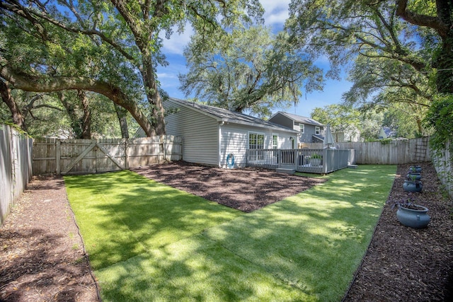 512 Castle Hall Rd, Mount Pleasant, SC 29464 - rear view of property featuring a deck