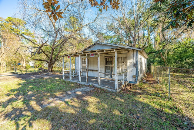 view of outbuilding