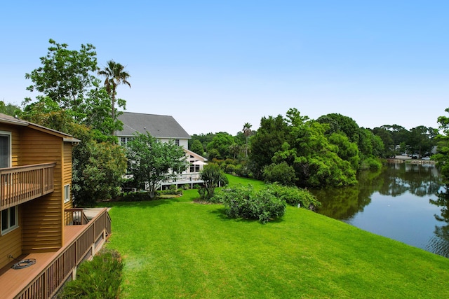 919 Overview Ct, Mount Pleasant, SC 29464 - view of grassy yard with a water view and a balcony