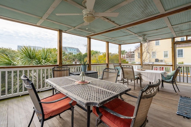 deck with ceiling fan