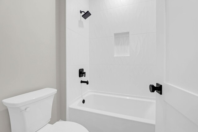 202 Countryside Way, Summerville, SC 29483 - bathroom featuring washtub / shower combination and toilet