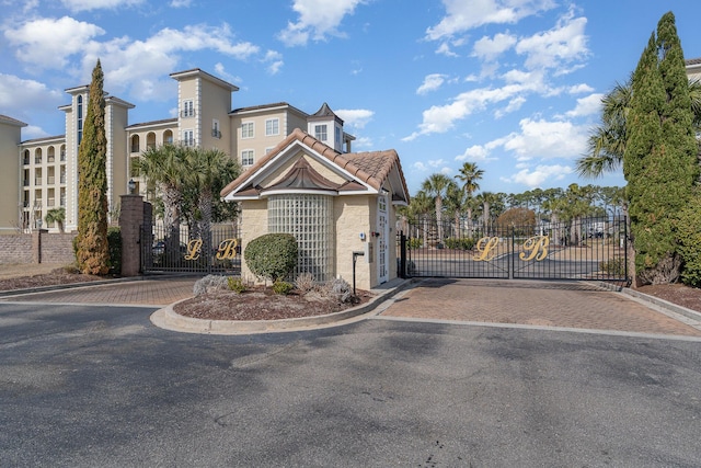 265 Venice Way Unit 1-201, Myrtle Beach, SC 29577 - view of gate