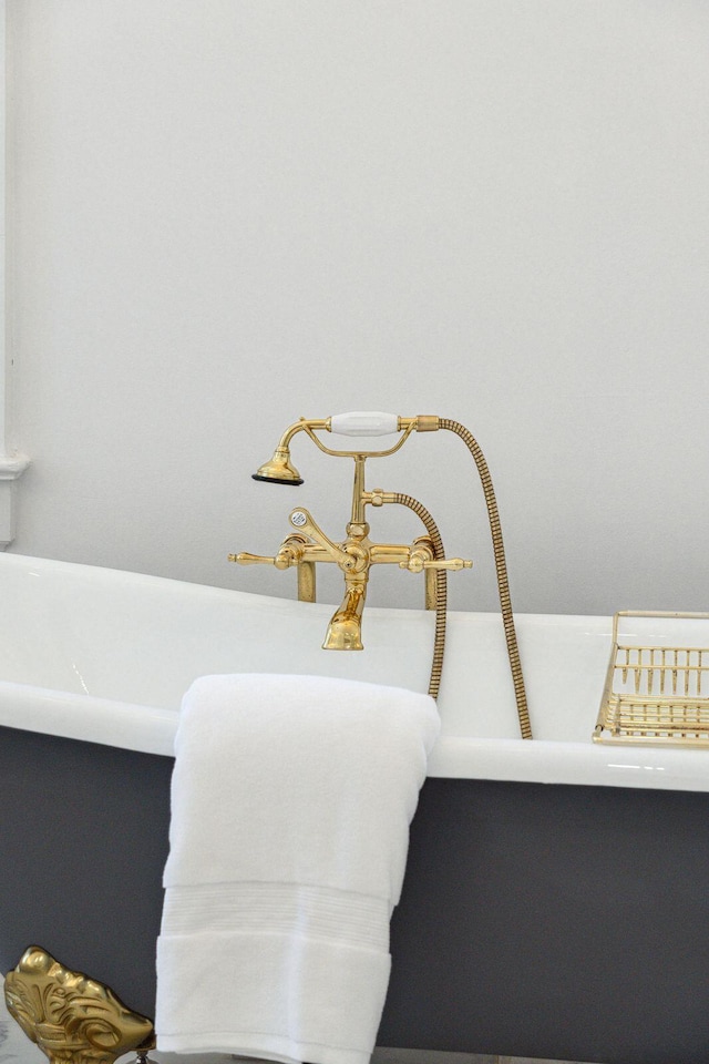 71 E Bay St, Charleston, SC 29401 - bathroom view