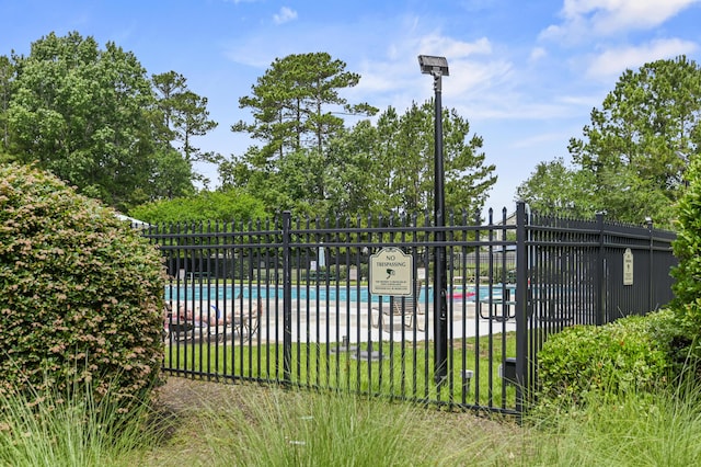 243 Old Savannah Dr, Goose Creek, SC 29445 - community pool featuring fence