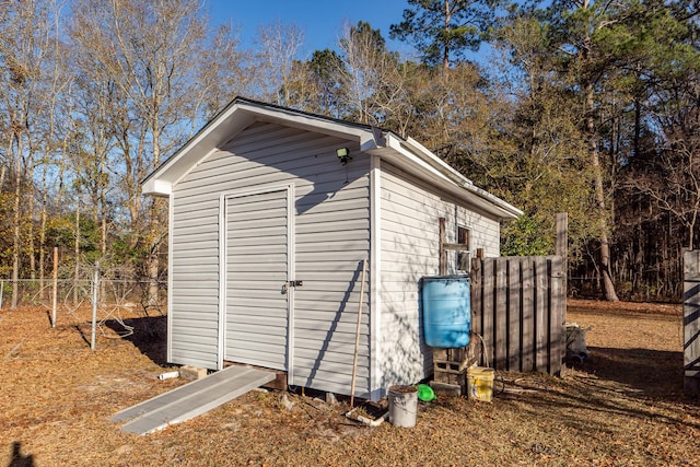 view of outbuilding