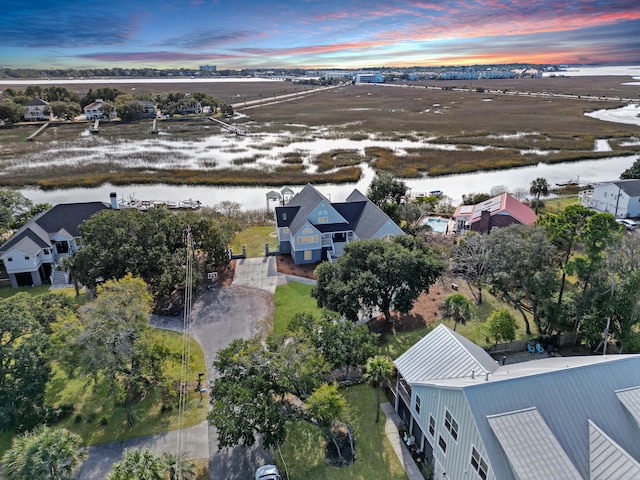 view of aerial view at dusk