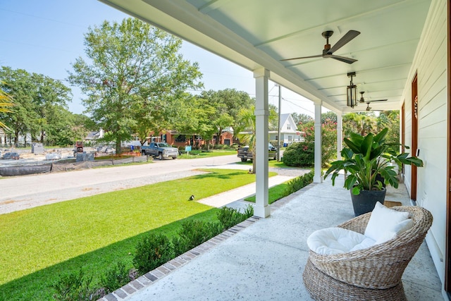 view of patio with ceiling fan and covered porch