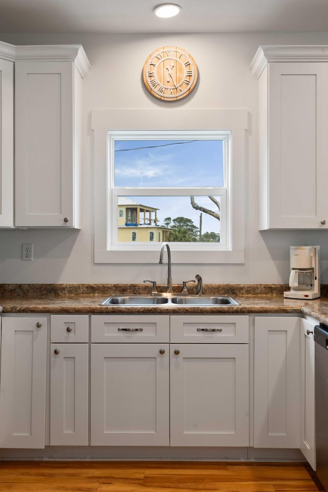 31 W 9th St, Folly Beach, SC 29439 - kitchen featuring white cabinetry, recessed lighting, dishwasher, and dark countertops