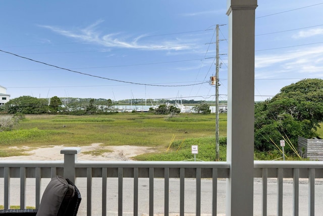 31 W 9th St, Folly Beach, SC 29439 - view of yard