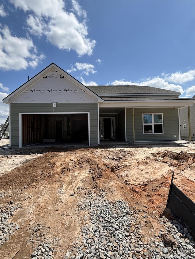 625 Marsh Cove Cir, Summerville, SC 29486 - view of front facade featuring dirt driveway and a garage