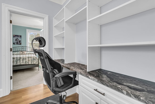 office area featuring light hardwood / wood-style flooring