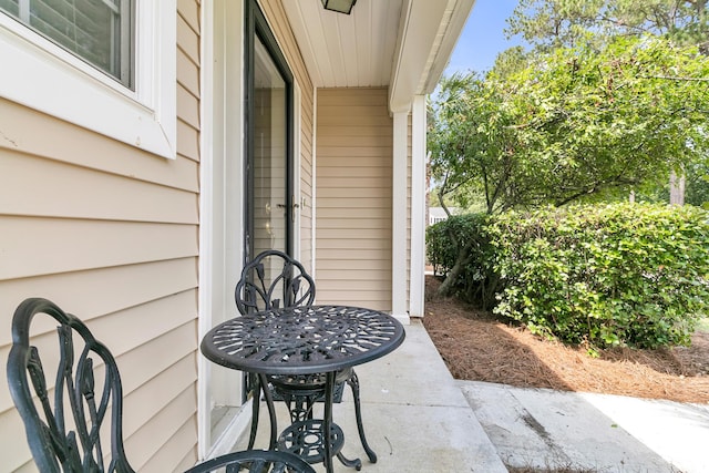 4823 Shady Tree Ln, Summerville, SC 29485 - view of patio / terrace