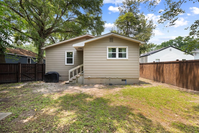 2924 Alabama Dr, North Charleston, SC 29405 - rear view of property featuring entry steps, a gate, and crawl space