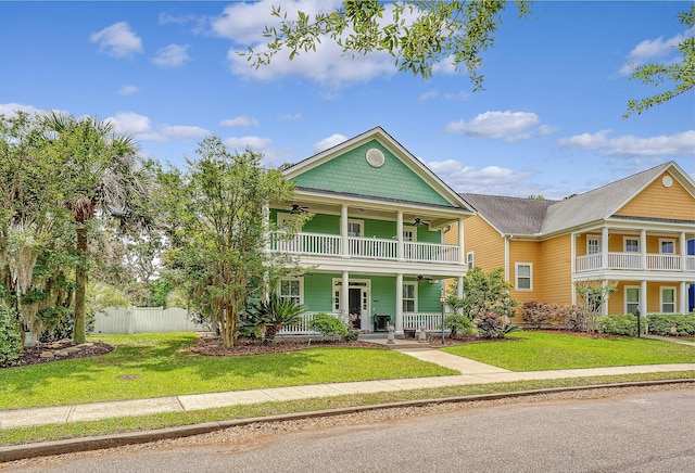 view of front of house with ceiling fan and covered porch