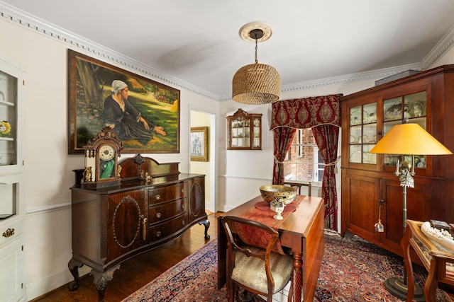 1067 Loyalist Ln, Mount Pleasant, SC 29464 - dining area featuring crown molding and dark wood-style flooring