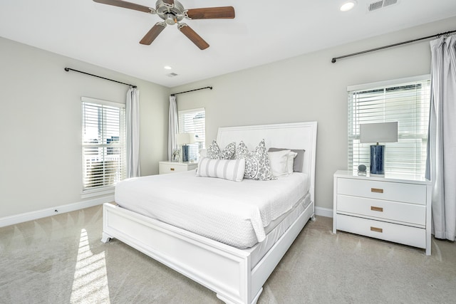 bedroom with ceiling fan