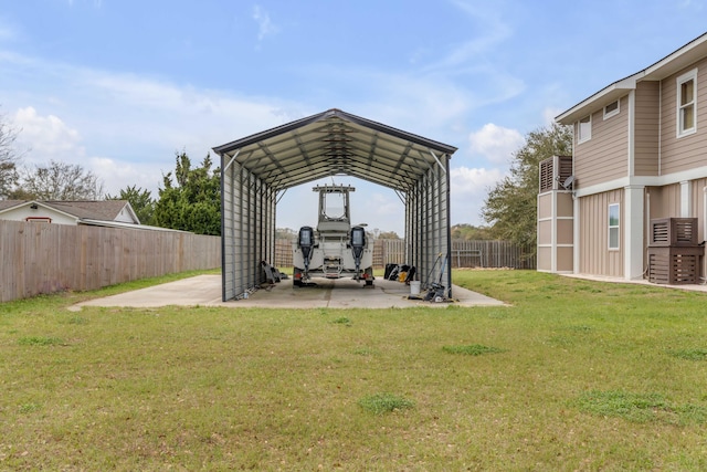 view of yard with a carport