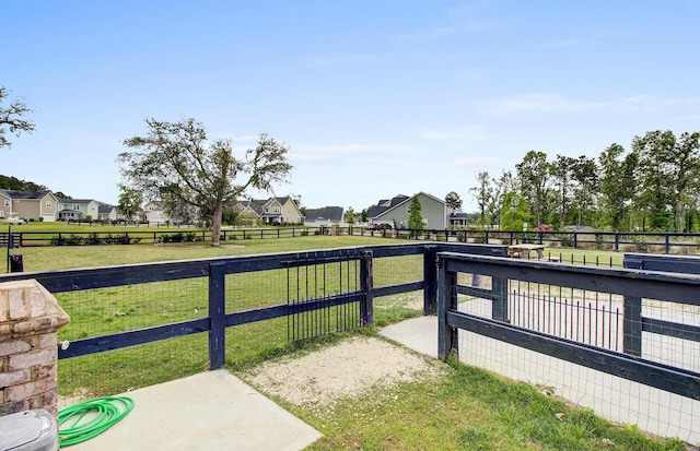 view of yard featuring a residential view