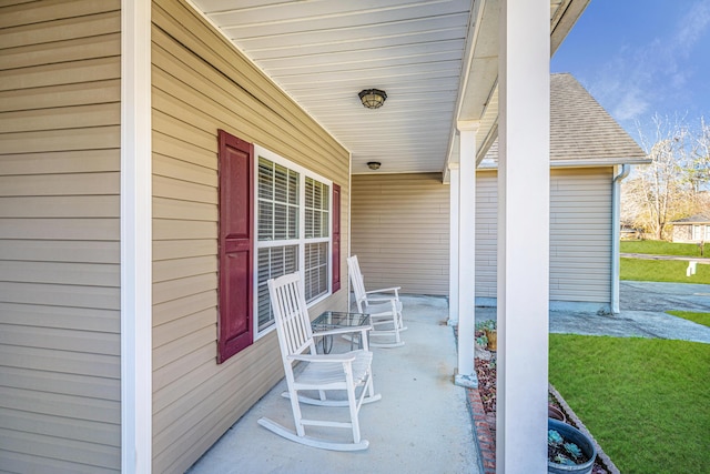 view of patio / terrace with covered porch