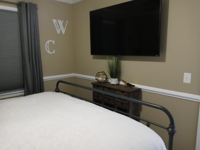 1205 Cypress Pointe Unit A205, Manning, SC 29102 - bedroom with baseboards