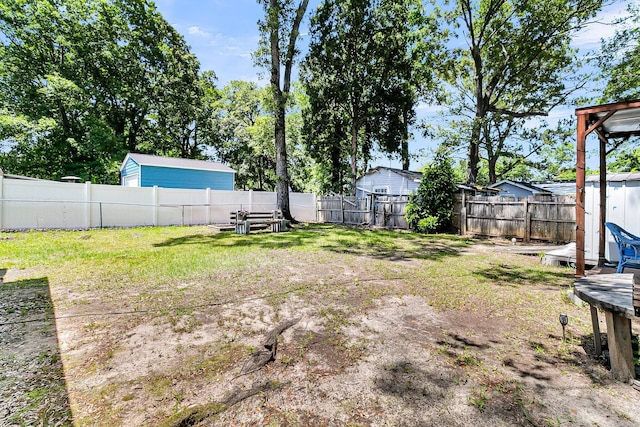 5806 Robinhood Dr, Hanahan, SC 29410 - view of yard