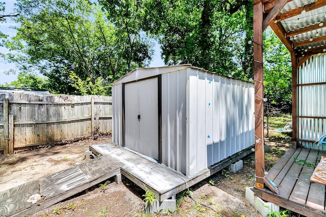 5806 Robinhood Dr, Hanahan, SC 29410 - view of shed with fence