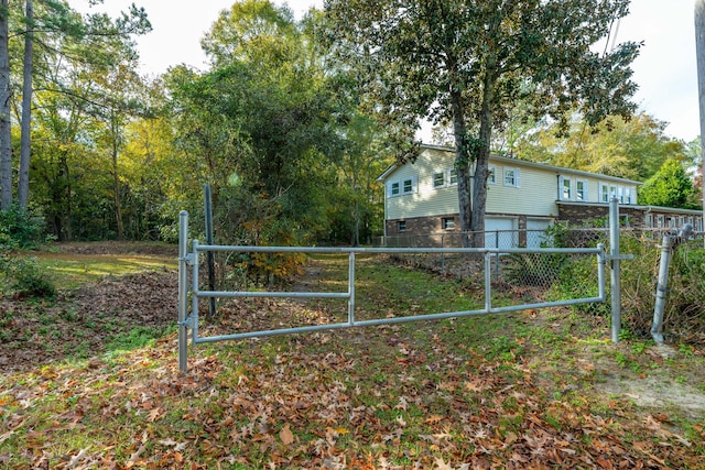 109 Beacon Ave, Moncks Corner, SC 29461 - view of yard with an attached garage