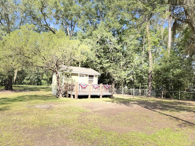 4589 Prices Bridge Ln, Walterboro, SC 29488 - view of yard featuring a deck
