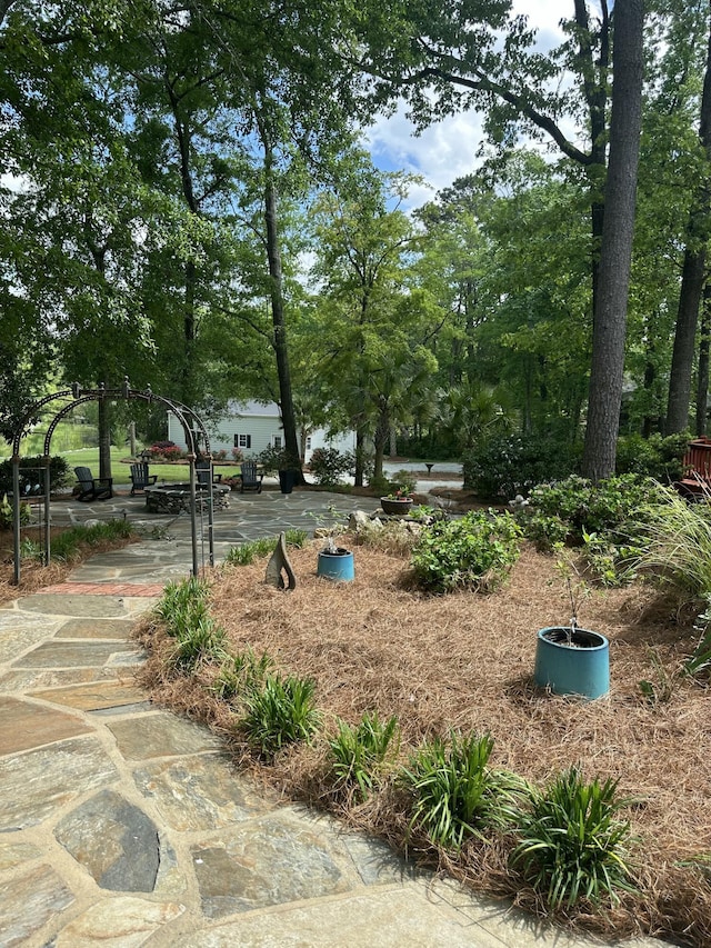 206 Chaussee Blvd, Summerville, SC 29483 - view of yard