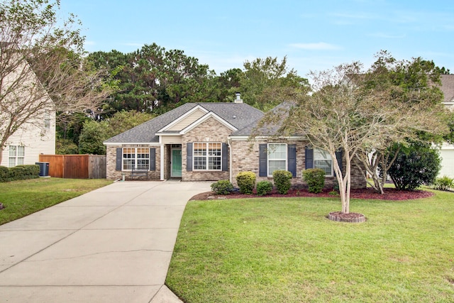 view of front of home with a front lawn