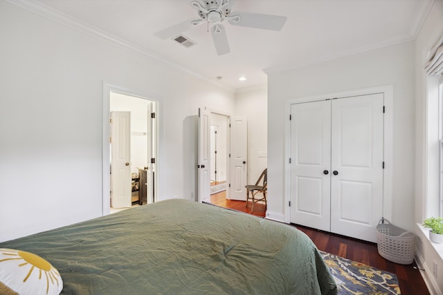 3221 Johnstowne St, Johns Island, SC 29455 - bedroom featuring ornamental molding, dark wood finished floors, recessed lighting, a closet, and a ceiling fan