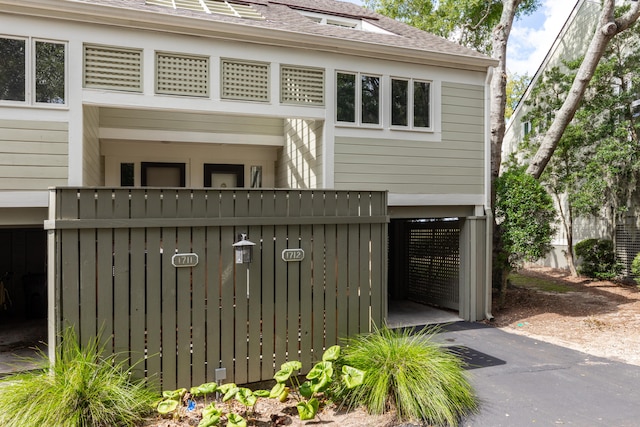 view of front of property