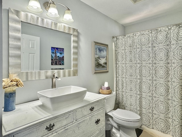 482 Planters Trace Dr, Charleston, SC 29412 - full bathroom with vanity, toilet, and a shower with curtain