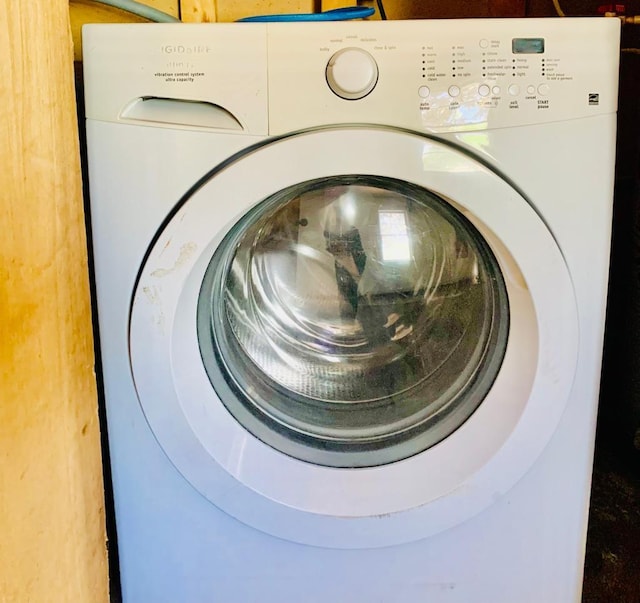 105 S Merriman Rd, Georgetown, SC 29440 - washroom featuring washer / clothes dryer